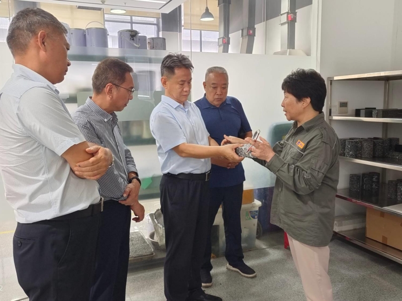 海南控股外部董事调研厦门华特集团